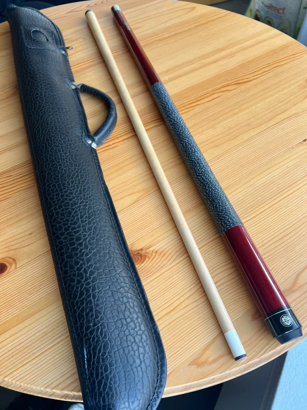 Custom Billiard/Pool Cue Stick with Case - MOVING OUT SALE ✈️✈️ thumbnail