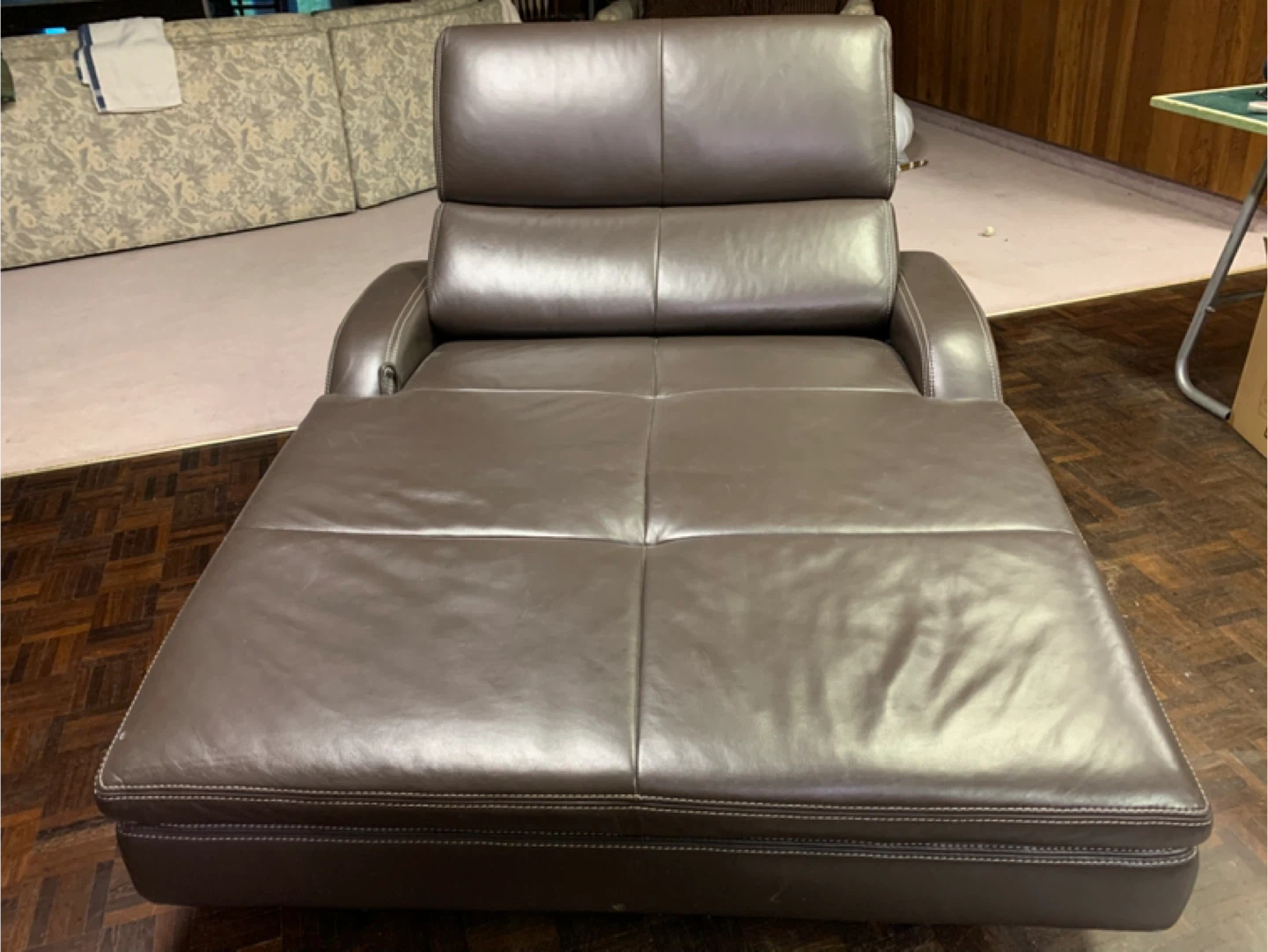 Brown Leather Chaise Lounge - photo 2