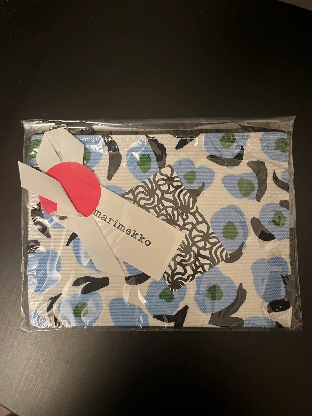 New Marimekko Mini Unikko Pouch thumbnail