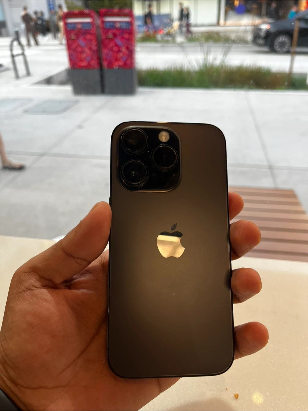Apple iPhone 14 Pro - photo 3