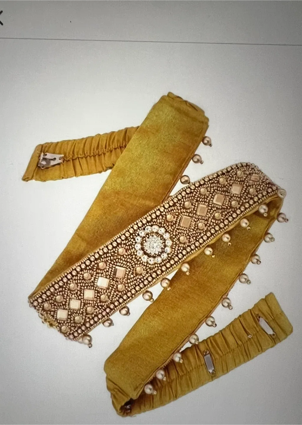 Gold Kundan Hip Belt, Size 30-40 inches thumbnail
