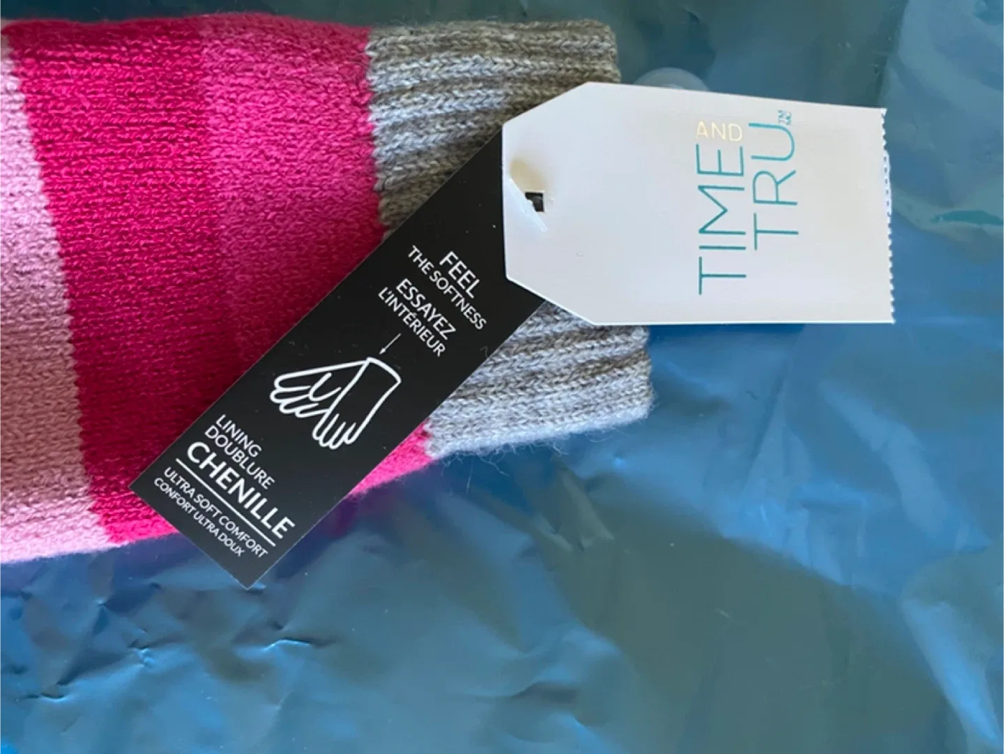 Women’s Time and Tru Hat & Mittens Set - New with Tags! image indicator(3)
