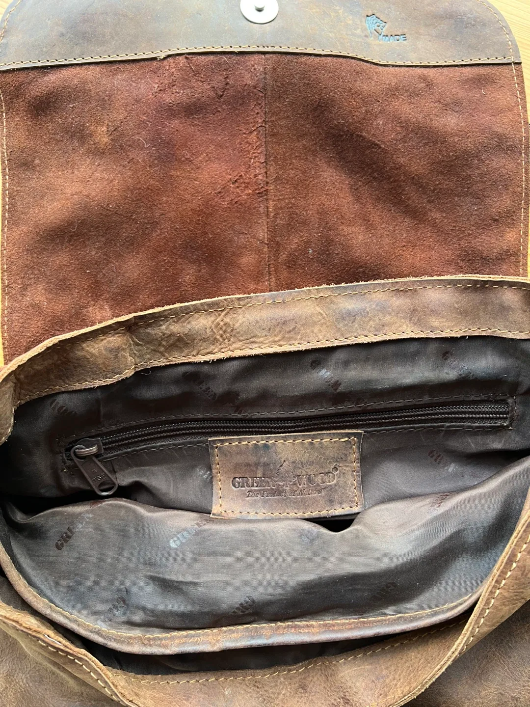 Greenwood Leather Messenger Bag - MOVING SALE ✈️✈️ image indicator(3)