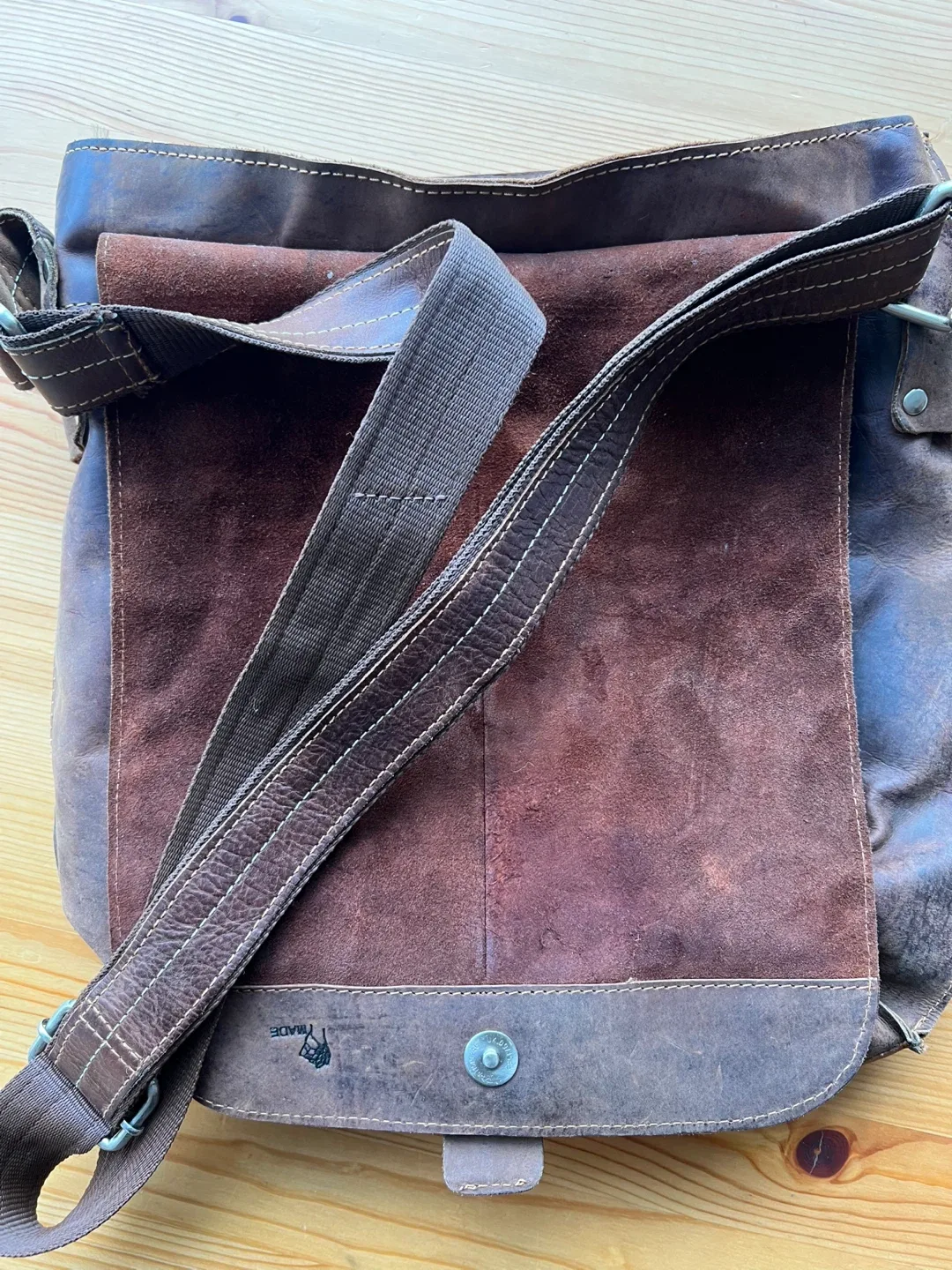 Greenwood Leather Messenger Bag - MOVING SALE ✈️✈️ image indicator(5)