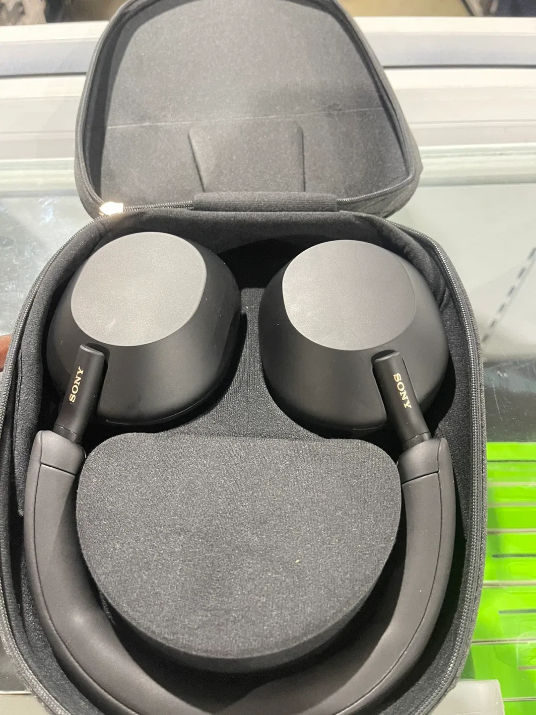 Sony WH-1000XM5 Wireless Noise Cancelling Headphones - Black thumbnail