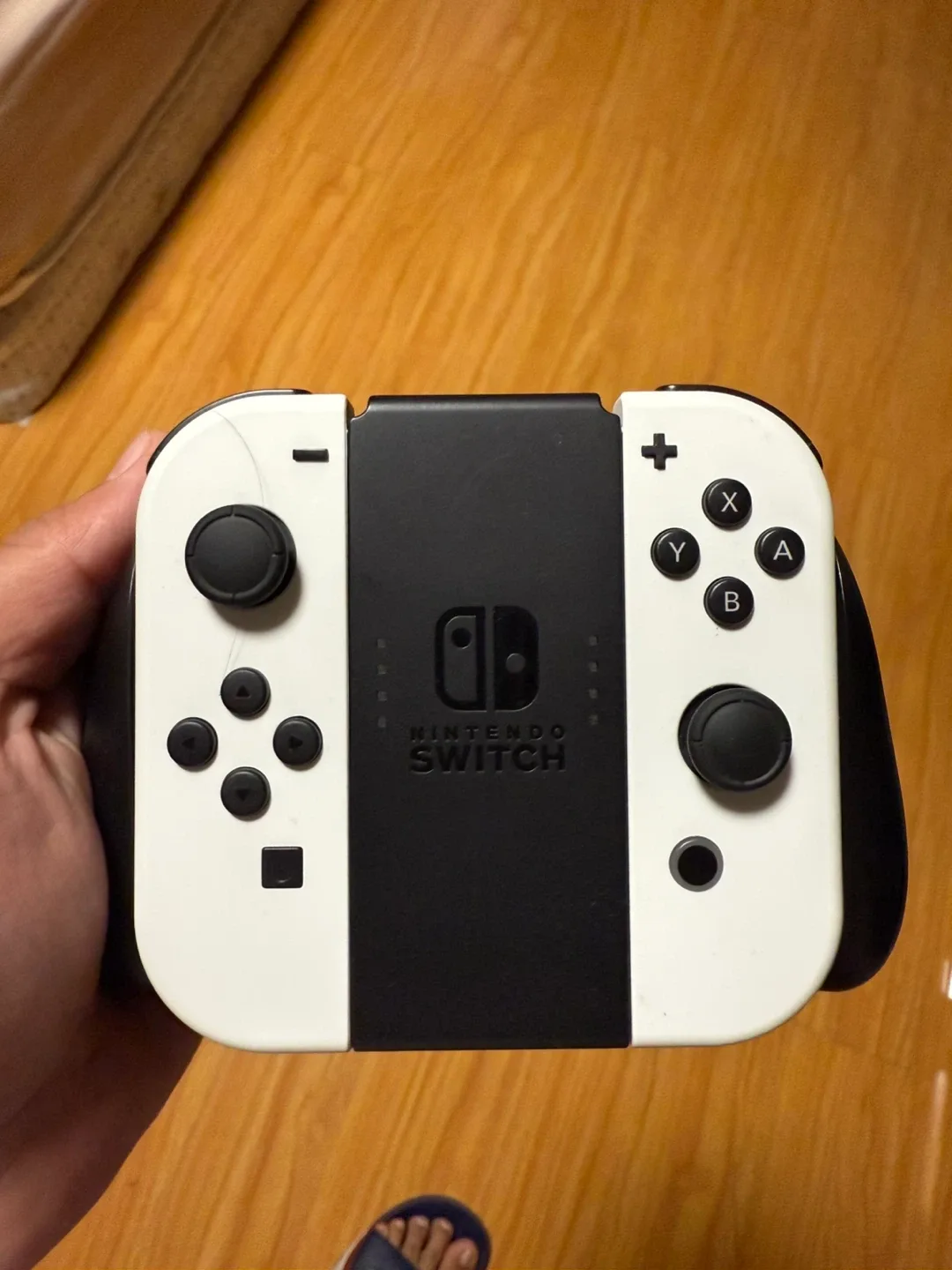 Nintendo Switch OLED + NBA 2K25 image indicator(4)