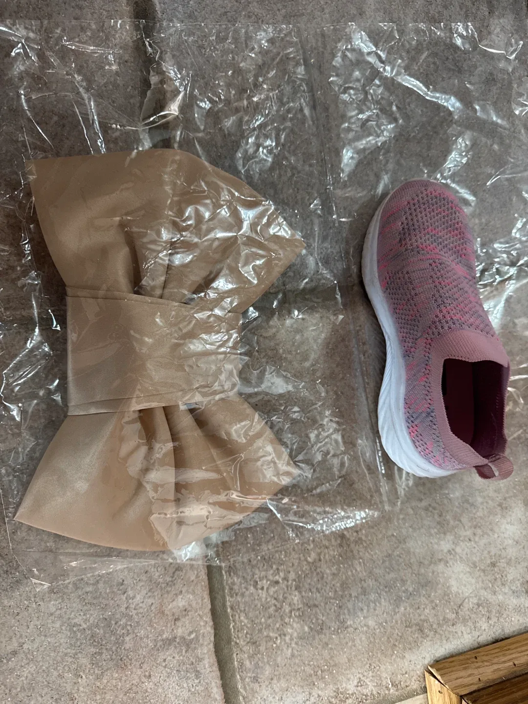 Pink Slip-on Sneaker & Beige Hair Bow thumbnail