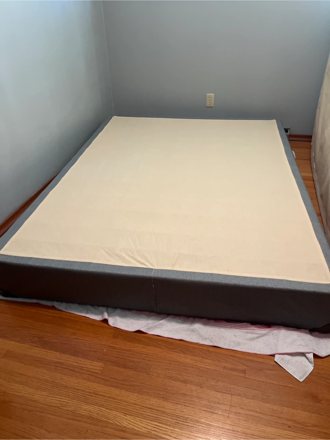Queen Bed Frame & Headboard Set boxspring + mattress - photo 4