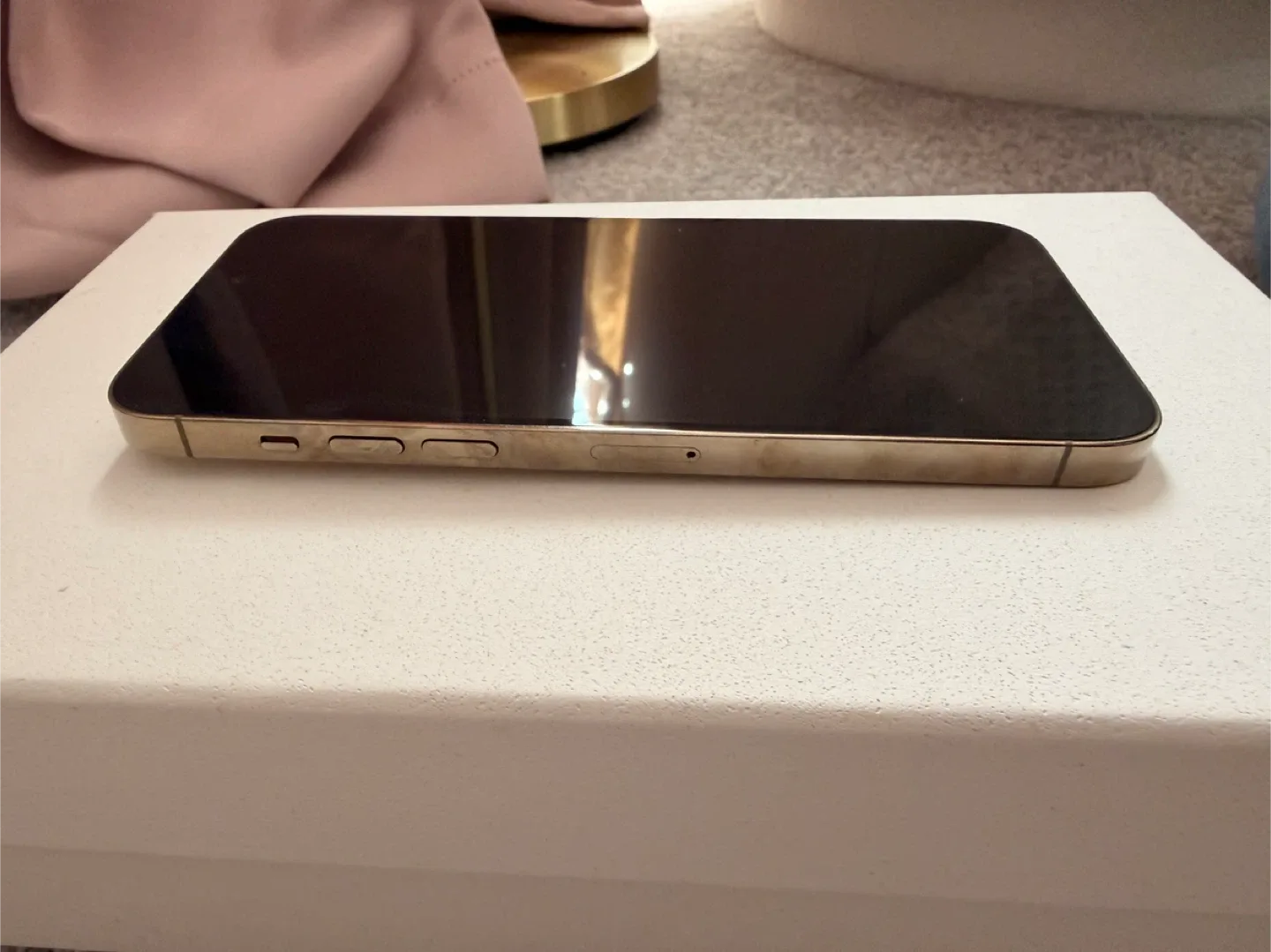 Apple iPhone 14 Pro Gold 512 GB image indicator(5)