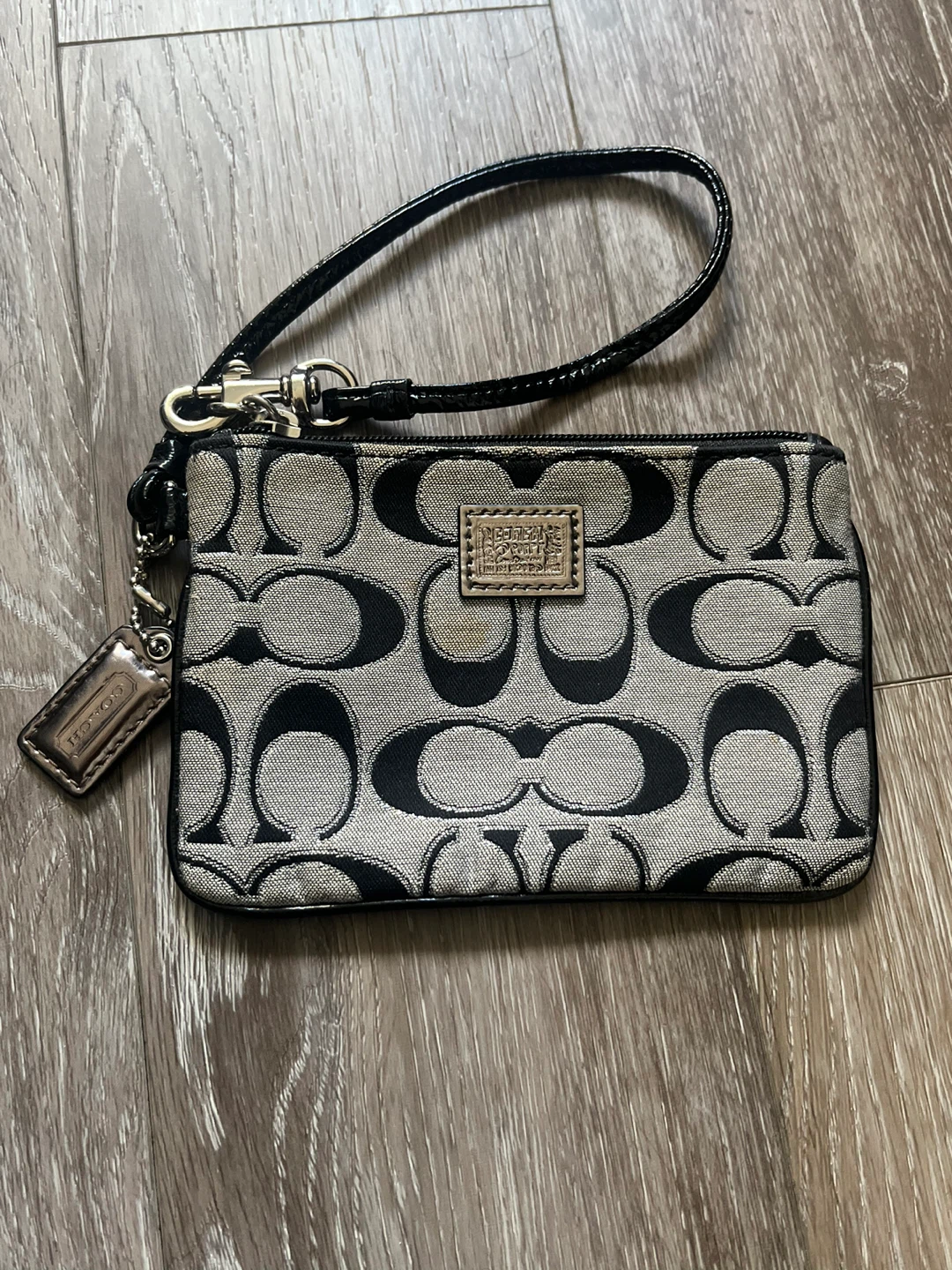 Coach Poppy Signature C Black and Grey Wristlet