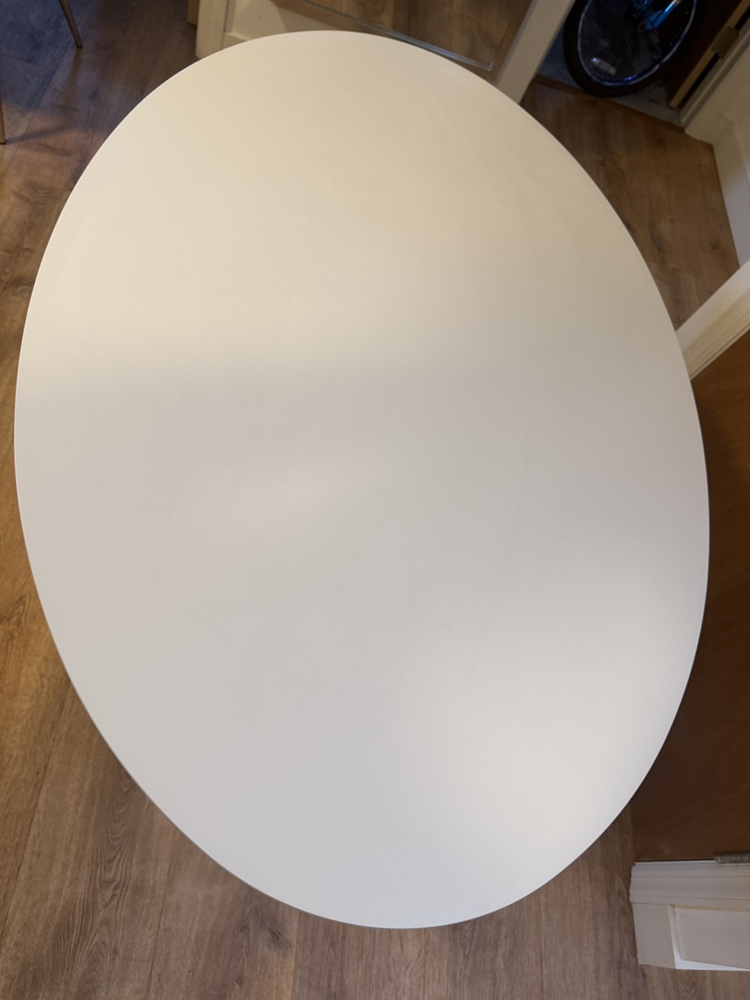 White Round Dining Table with Gold Base - photo 2