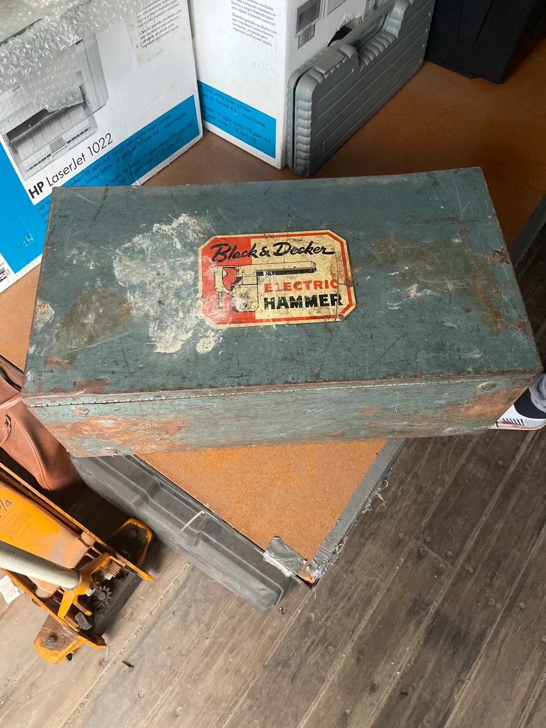 Black & Decker Electric Hammer in Metal Case image indicator(2)