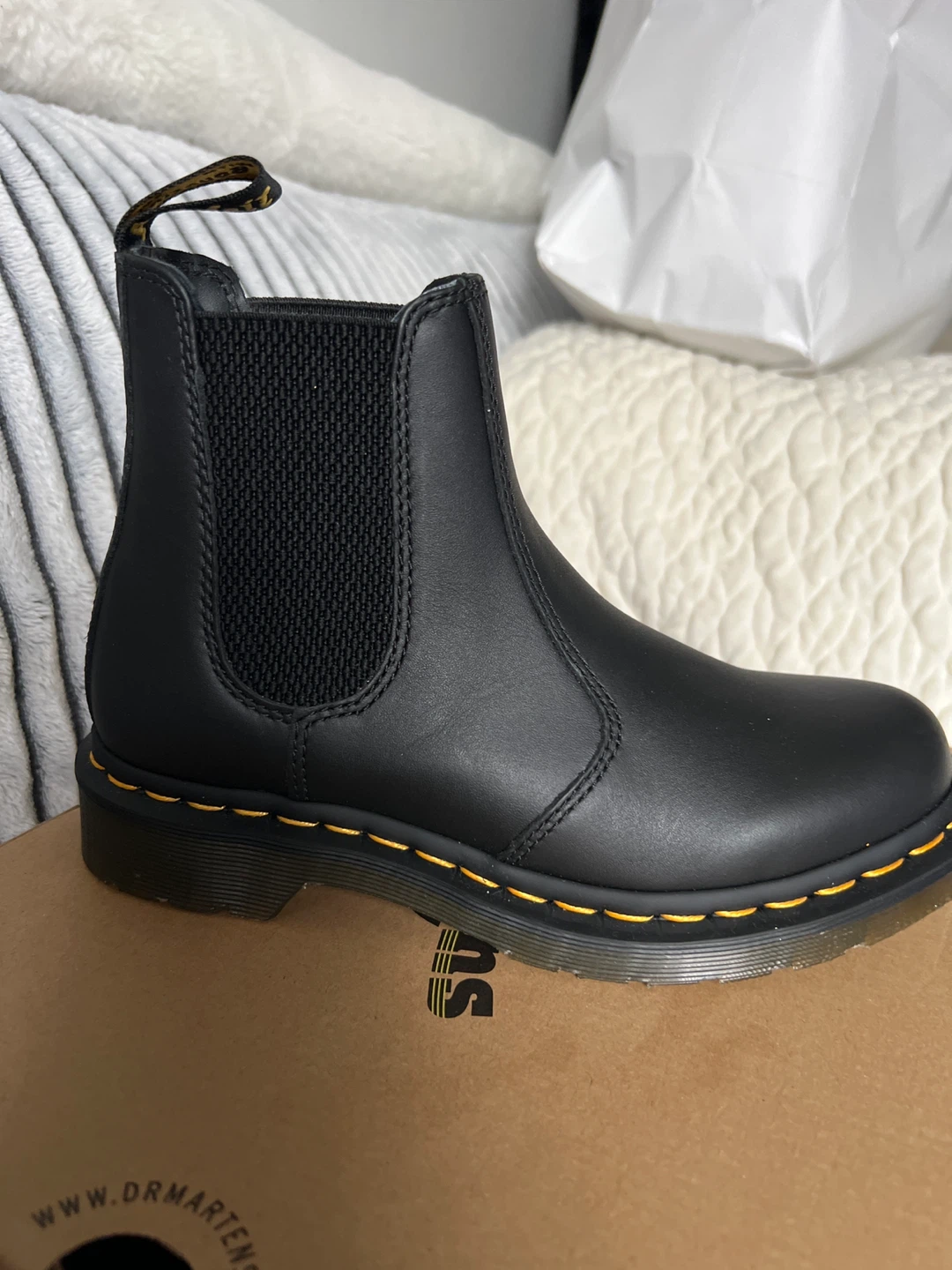 Dr. Martens 2976 Chelsea Boots size women 6