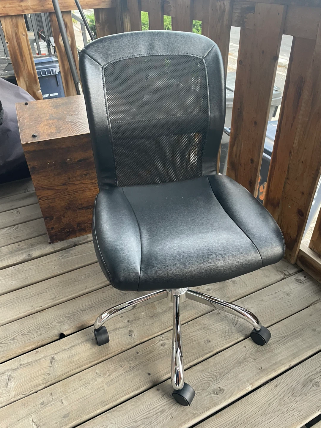 Free desk chair