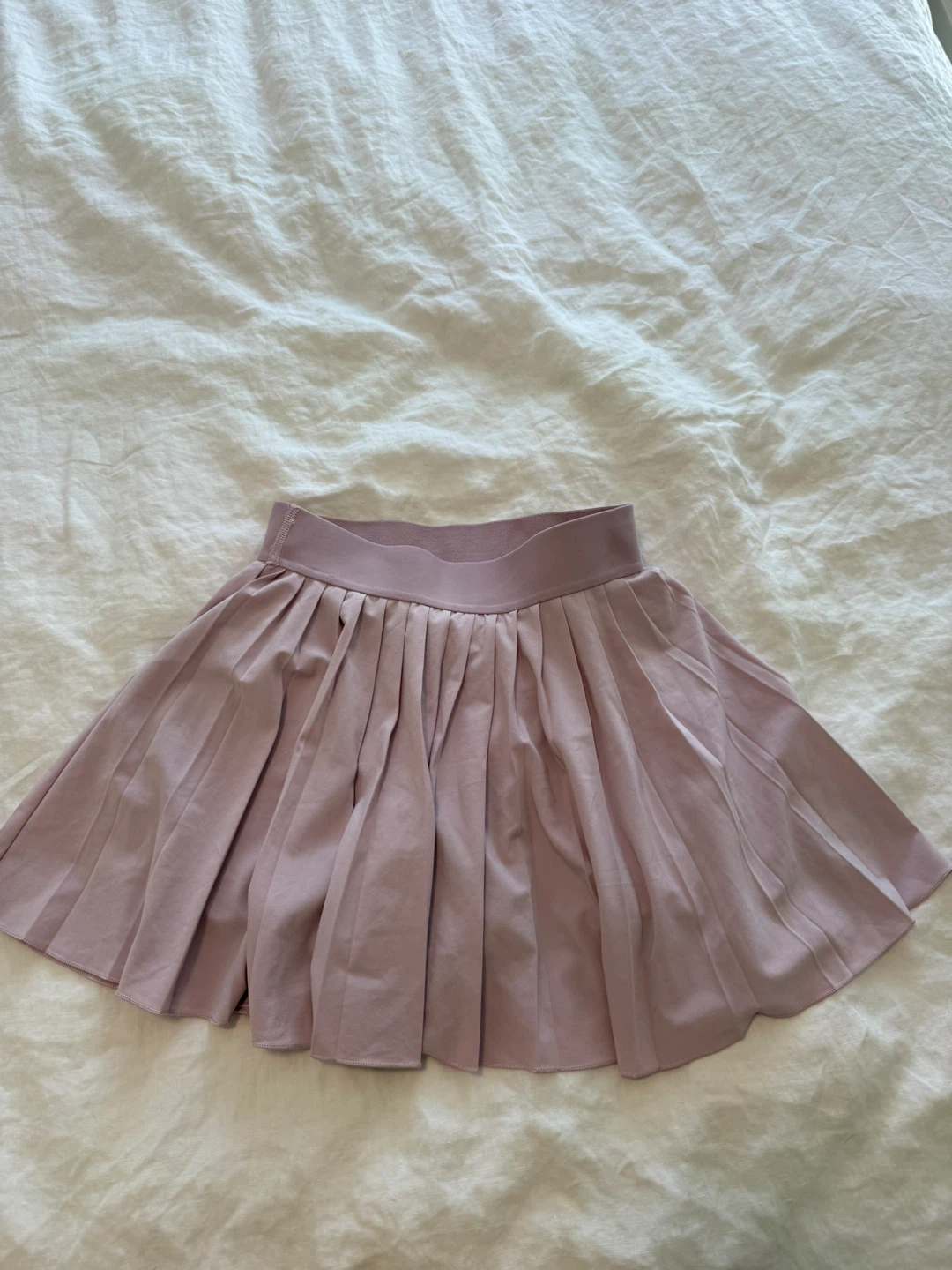 Aritizia Closet Cleanout - photo 3