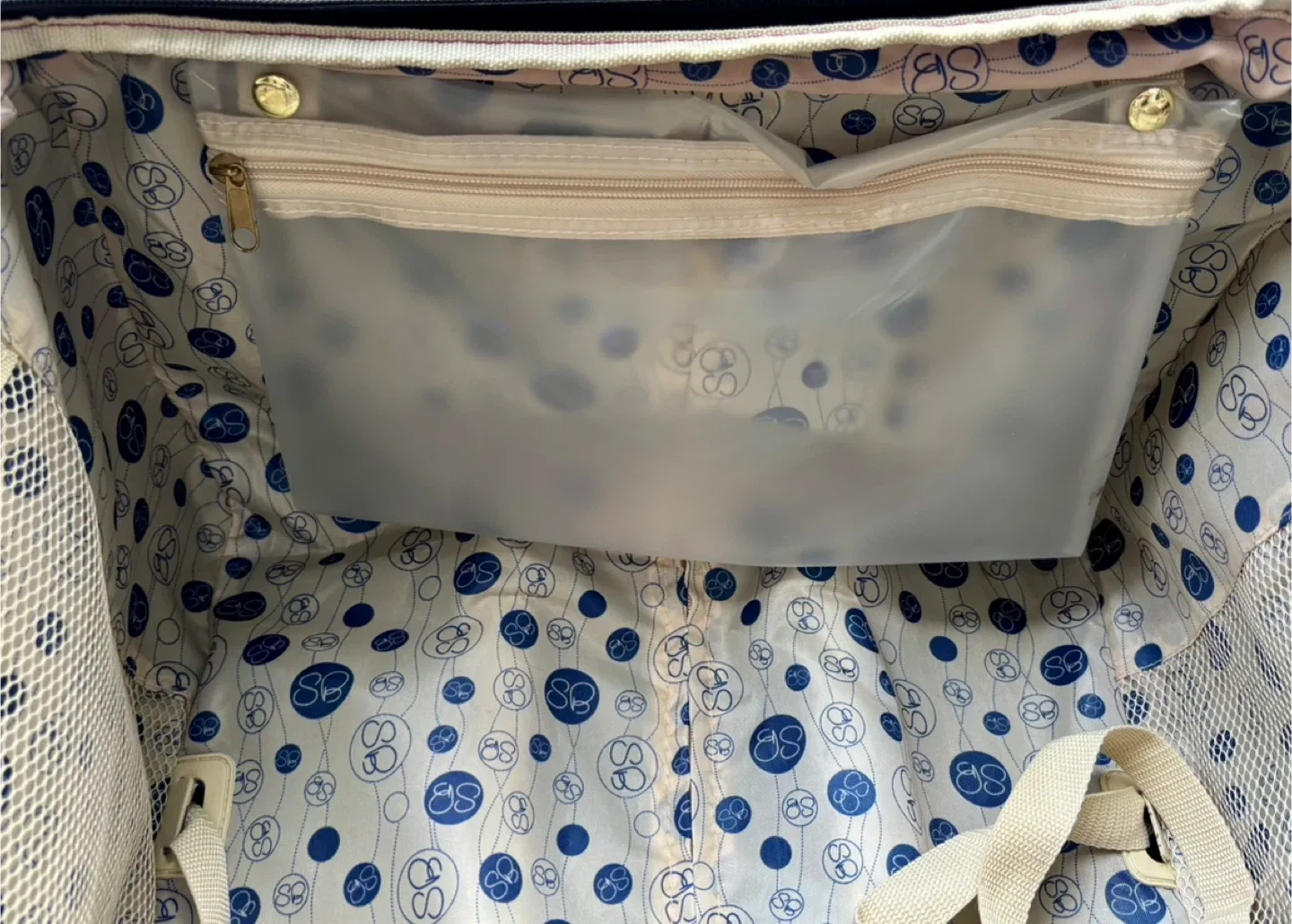 Samantha Burgundy Ultra Lightweight  Expandable Spinner luggage image indicator(9)