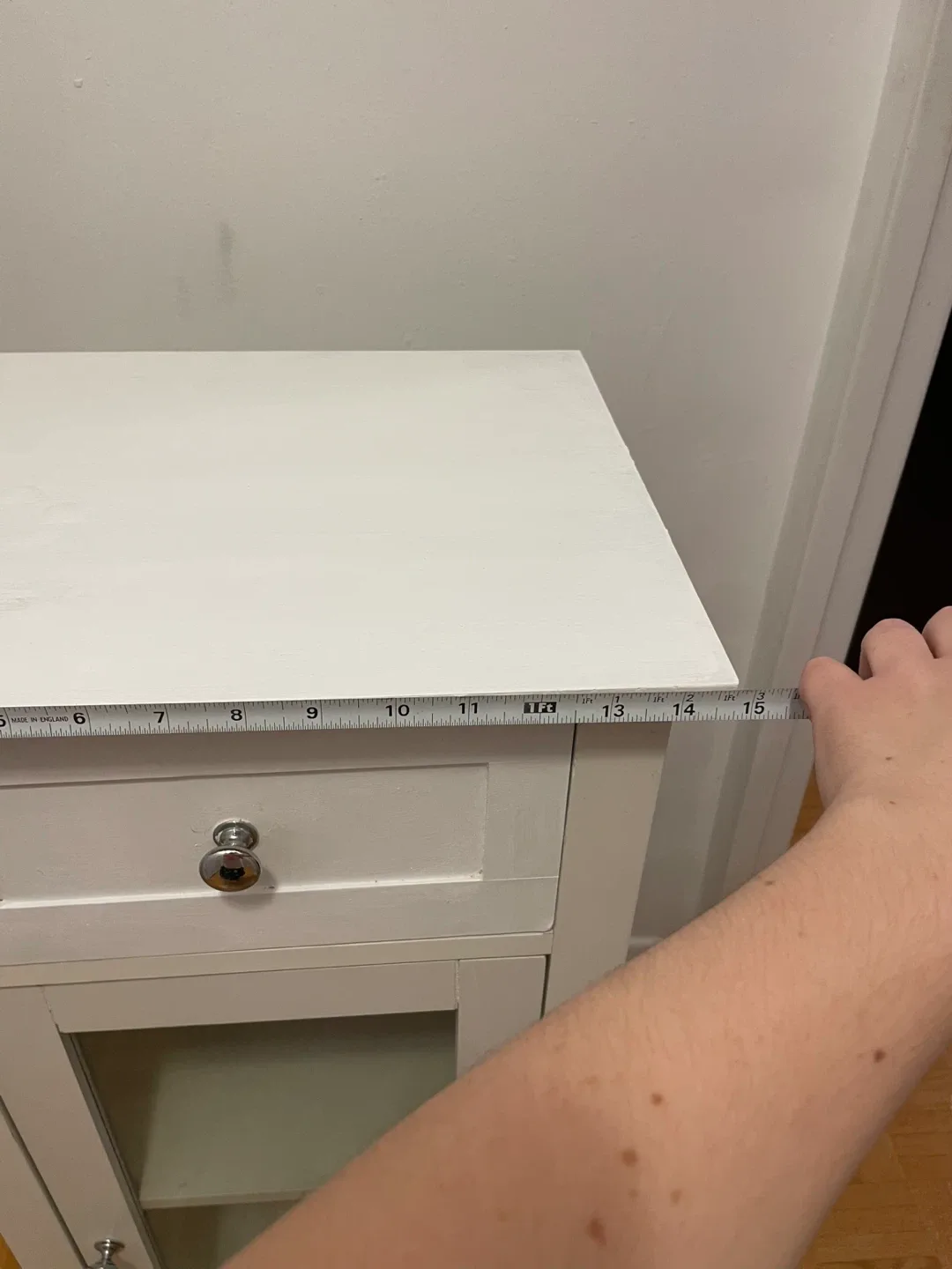 White Cabinet with Drawer image indicator(9)