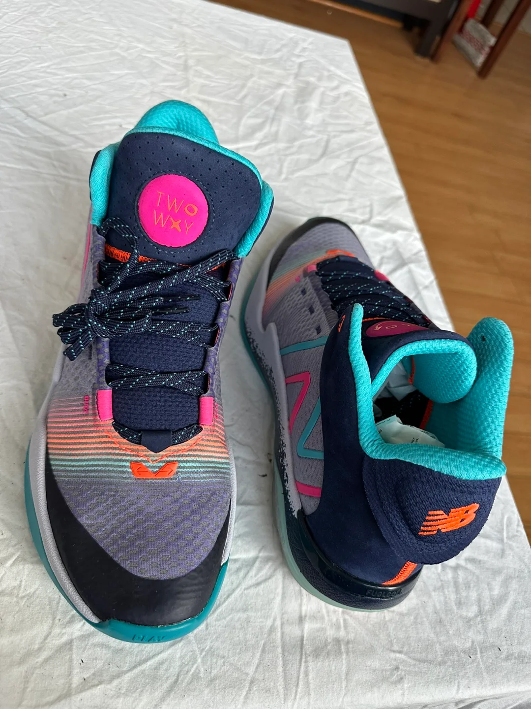 New Balance Two WXY V4 Basketball Shoes 12 thumbnail