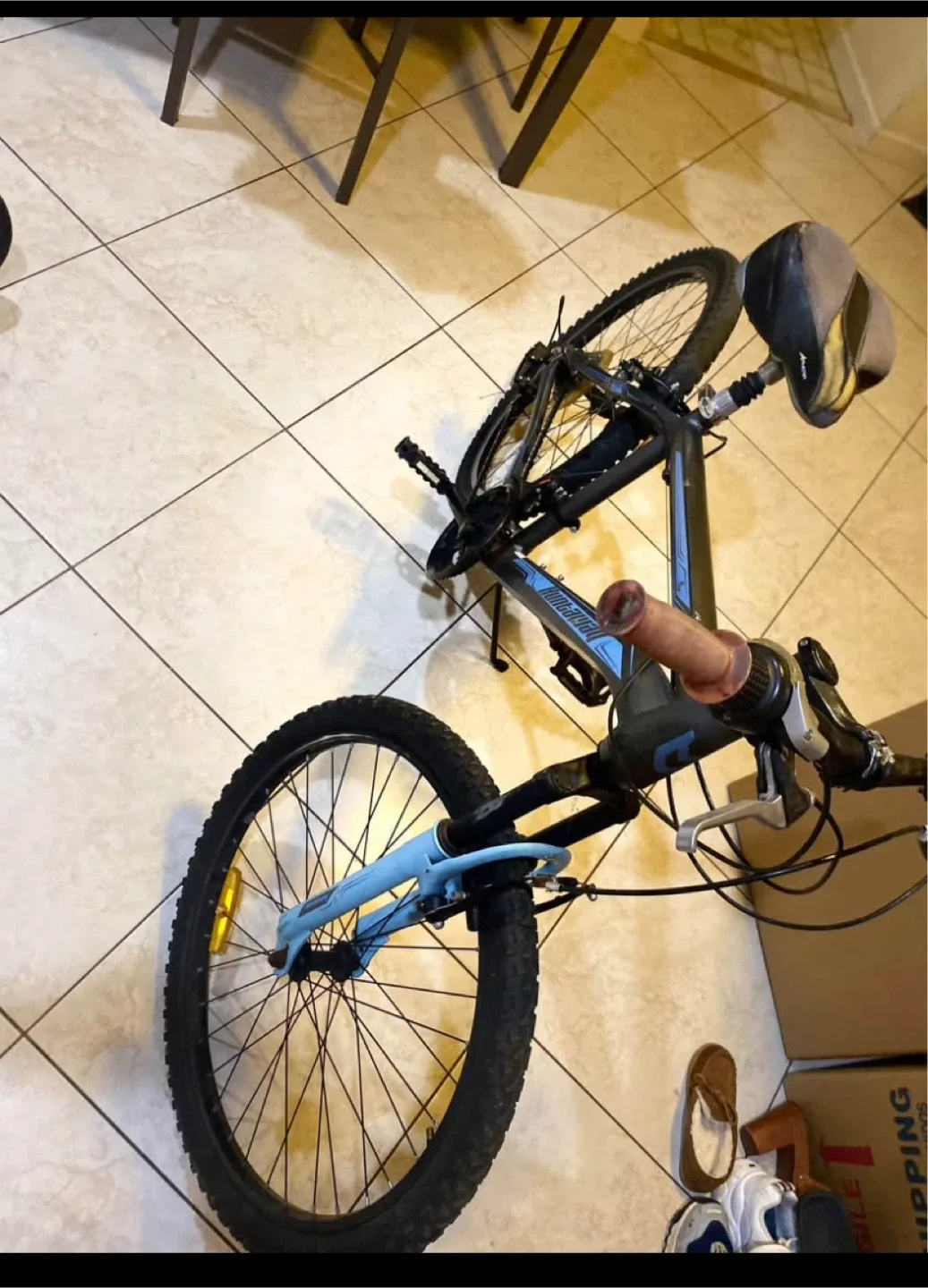 Huffy Hardtail Mountain Bike - Blue/Gray image indicator(2)