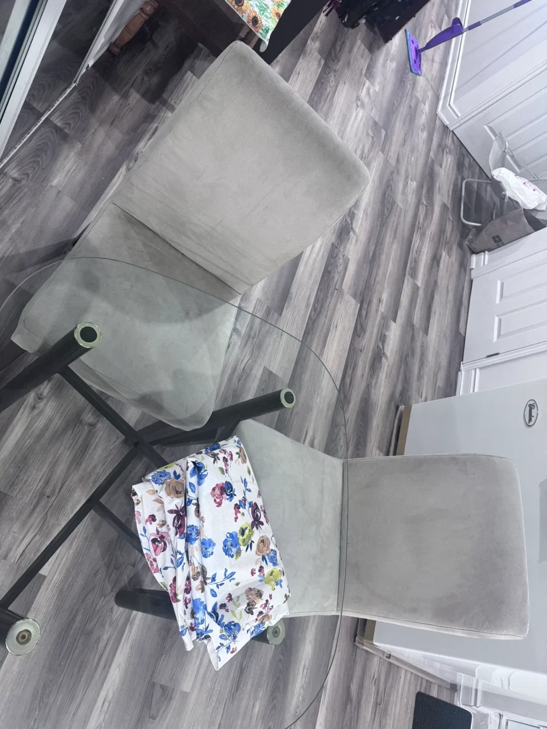 Glass Top Dining Table with Black Legs and table cover image indicator(3)