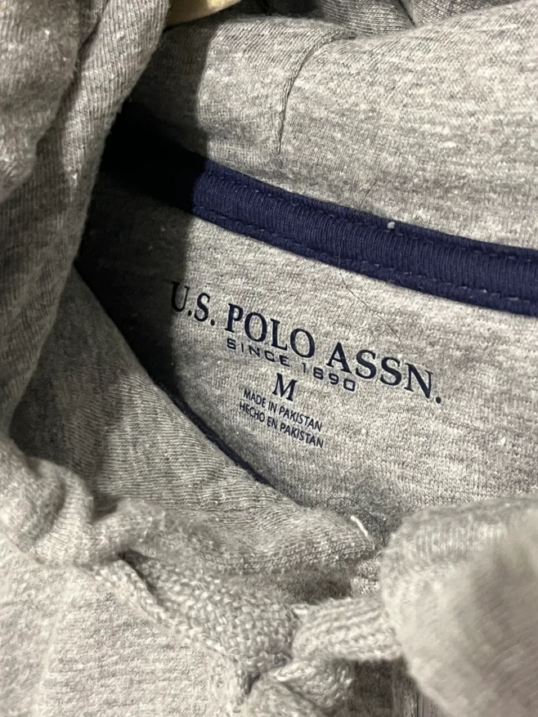 U.S. Polo Assn. Grey Hoodie & Sweatpants - Size M image indicator(2)