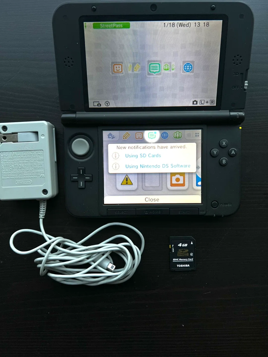 Nintendo 3DS XL-Charger & 4GB SD Card MOVING OUT SALE✈️ image indicator(2)