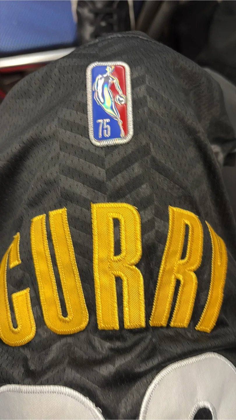 Nike NBA Seth Curry Jersey, Size 48 image indicator(4)