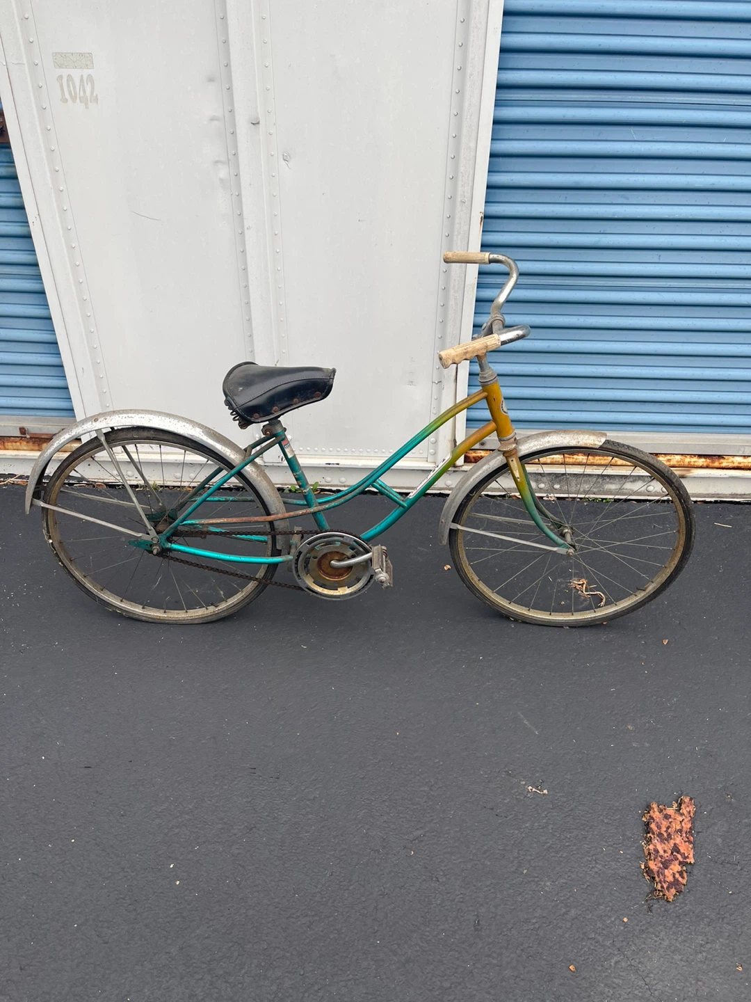 Vintage Lightweight 24-T Bicycle