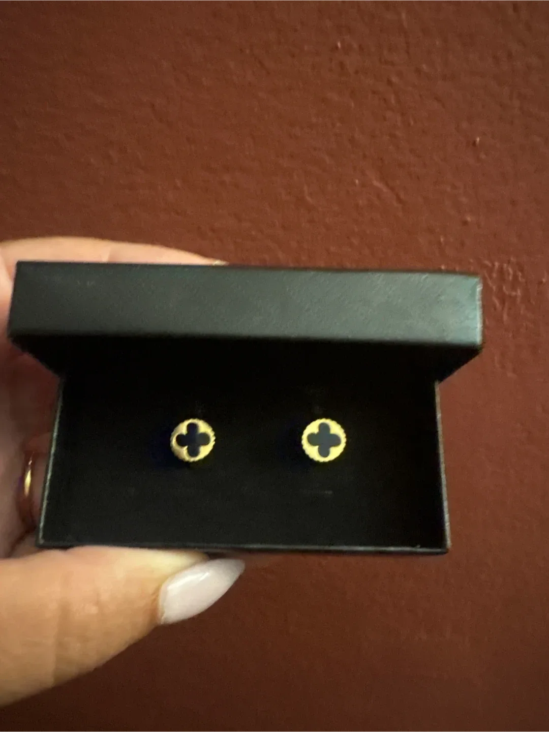 18K Gold SS Onyx Clover earrings New image indicator(7)