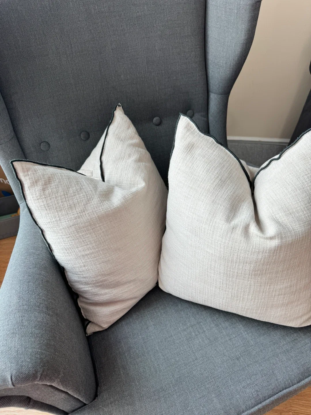 Set of 2 Decorative Throw Pillows with insert image indicator(5)