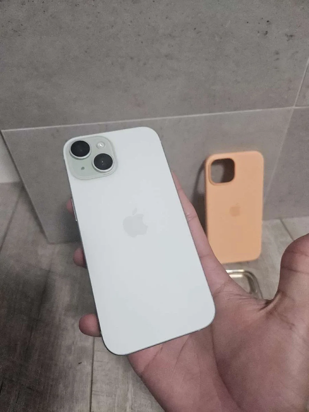 Like New Apple iPhone 15- Green image indicator(4)