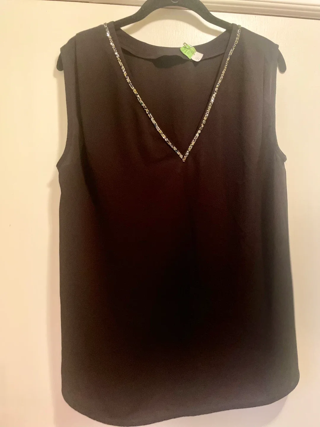 RW&CO. Black Sleeveless Top - Size M thumbnail