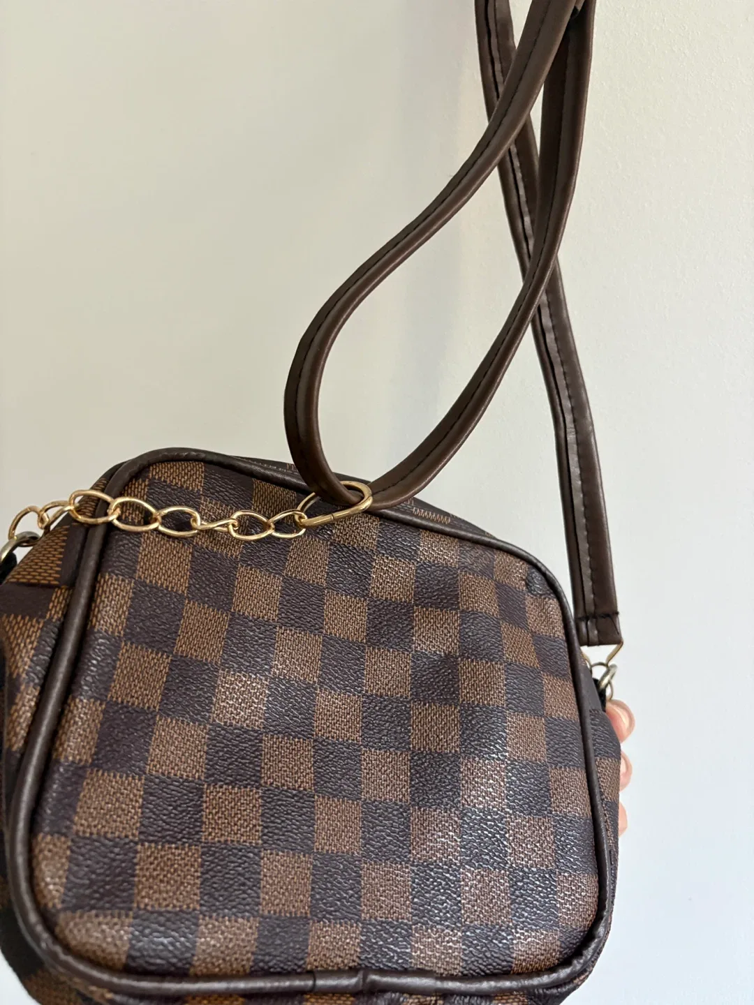 Brown Checkered Shoulder Bag image indicator(2)