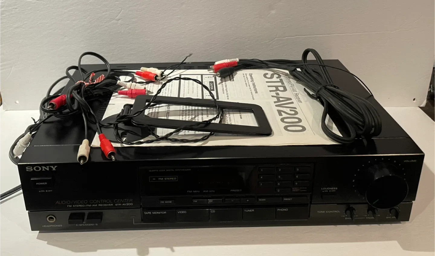 Sony STR-AV200 FM Stereo/FM-AM Receiver
