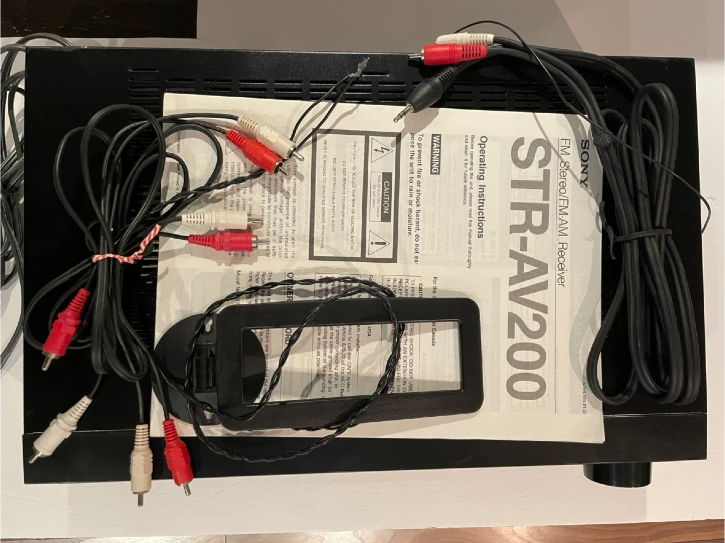 Sony STR-AV200 FM Stereo/FM-AM Receiver - photo 2