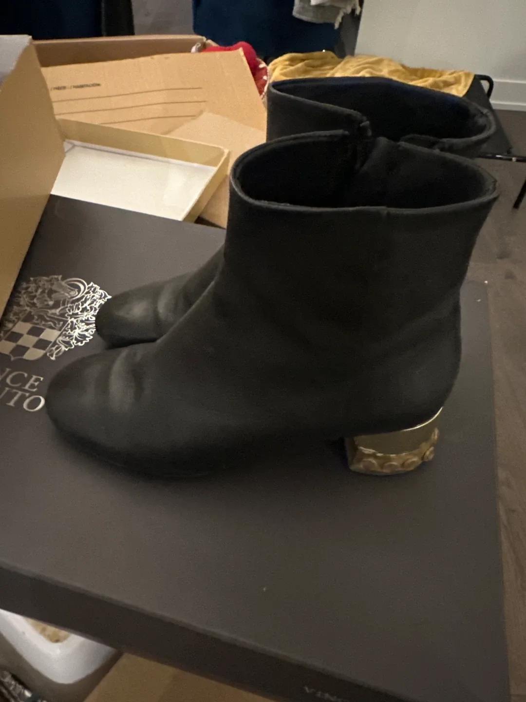 Geox Black Leather Ankle Boots - Size 6 thumbnail
