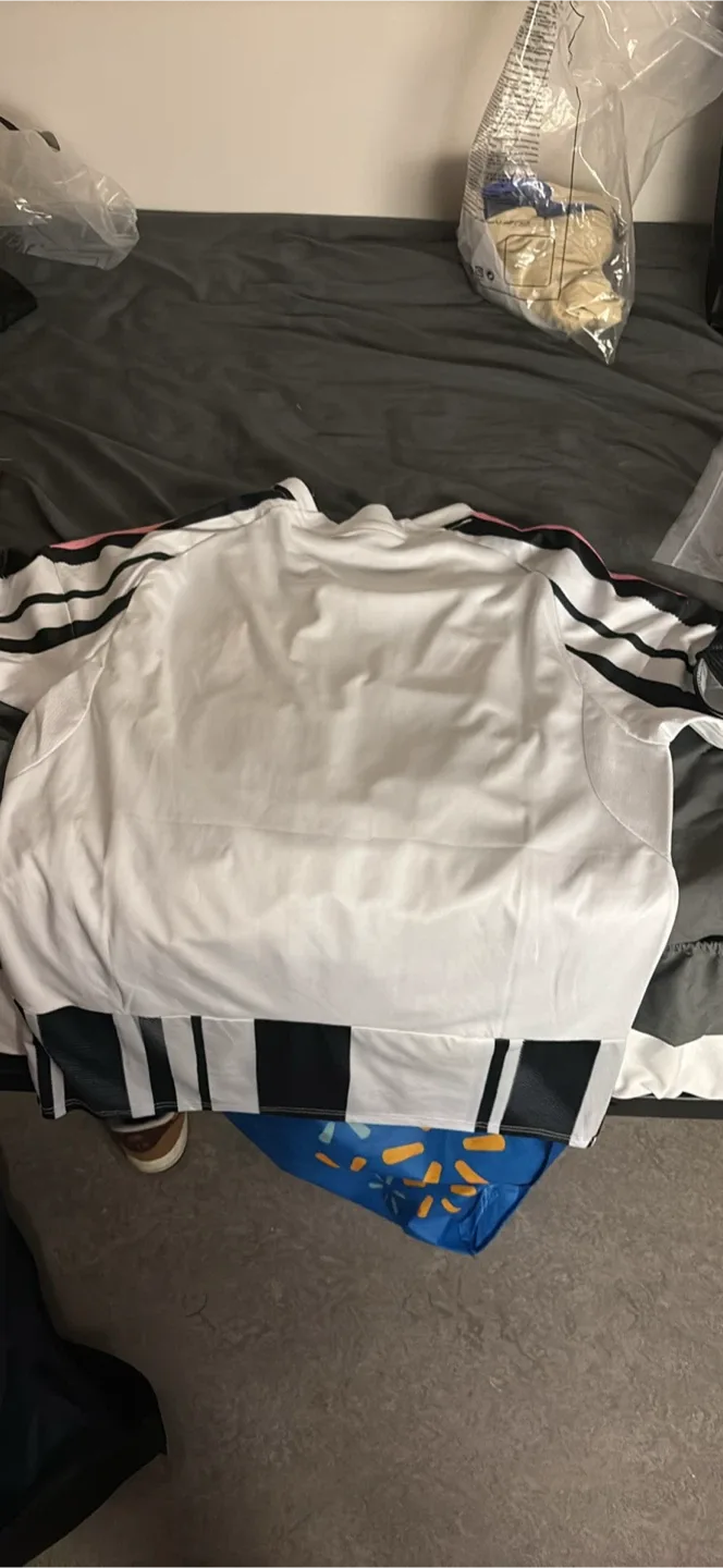 Soccer Jerseys image indicator(4)