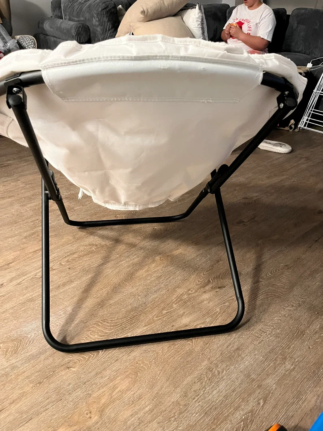 White Oversized Comfort Chair image indicator(6)