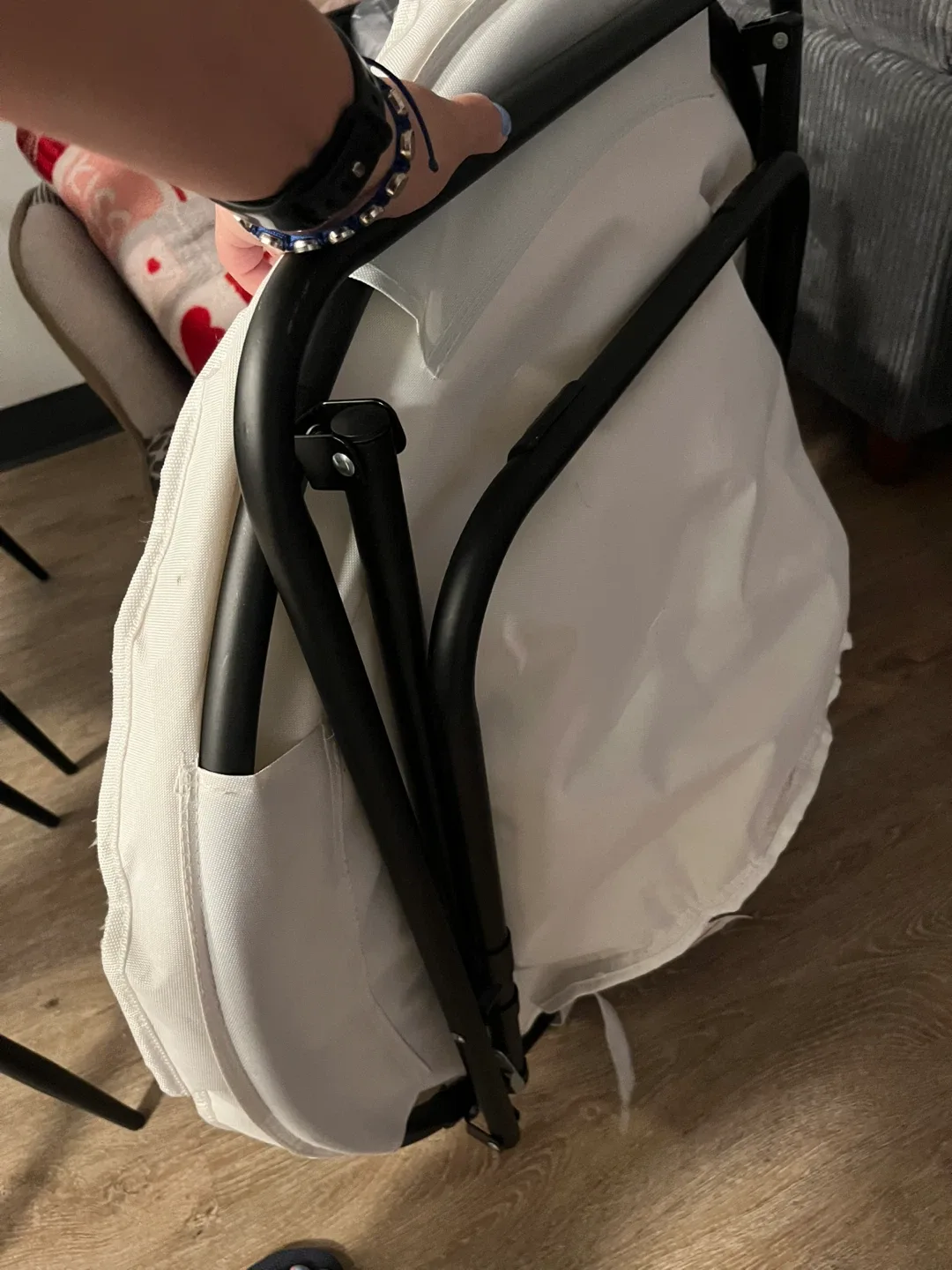 White Oversized Comfort Chair image indicator(8)