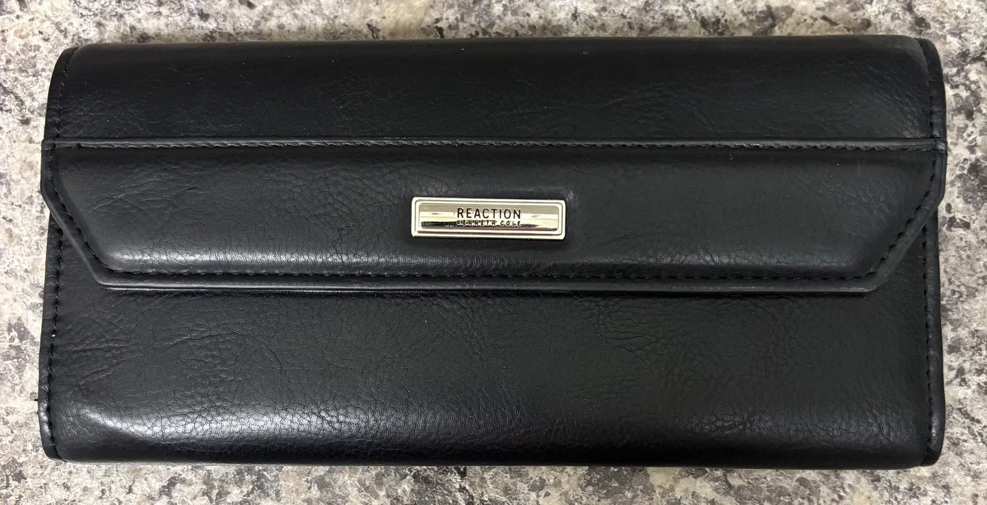 Reaction Kenneth Cole Black Wallet thumbnail