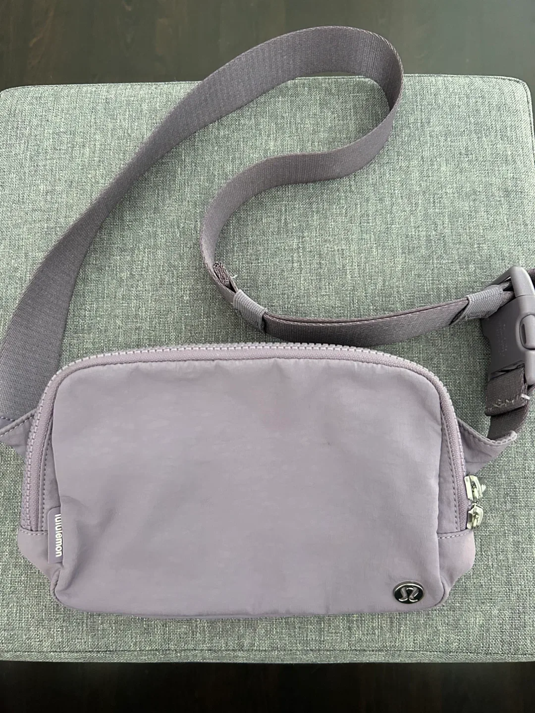 Lululemon Everywhere Belt Bag Lilac 2L thumbnail