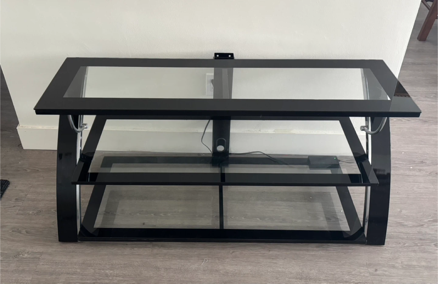Glass TV Stand 55”- 1.5m length - photo 3