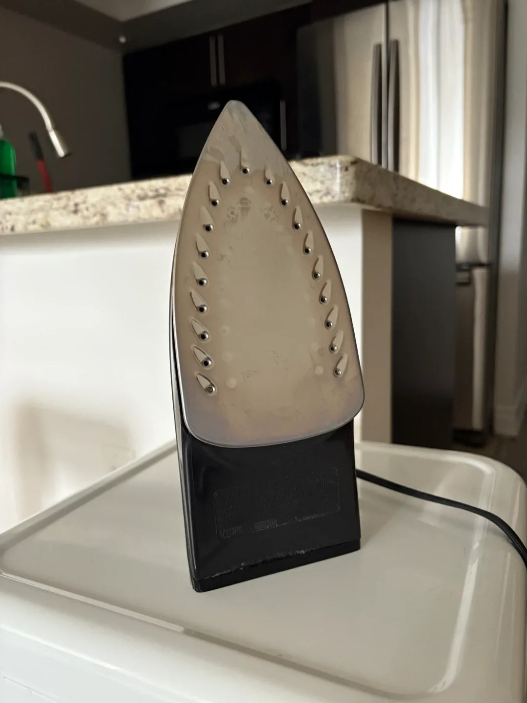 Proctor Silex Iron - Great for Quick Pressing! image indicator(2)