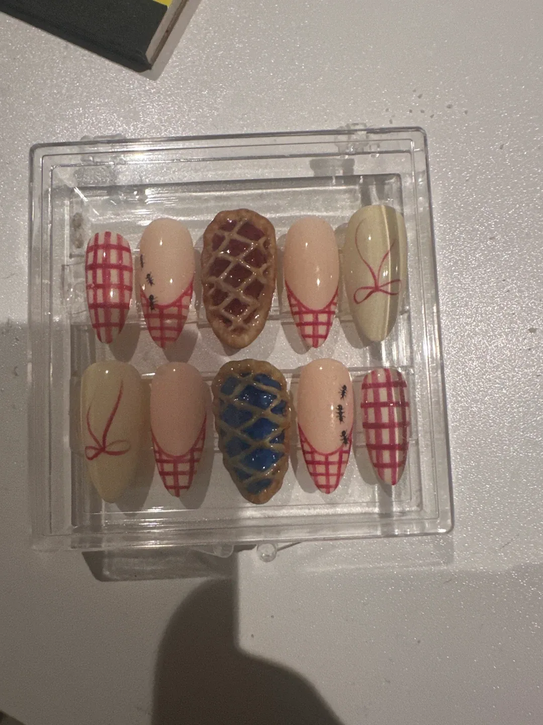Press On Nails - Pie Design thumbnail