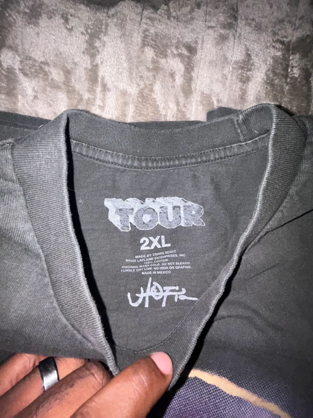 Travis Scott Utopia Tour T-Shirt - Size 2XL image indicator(2)
