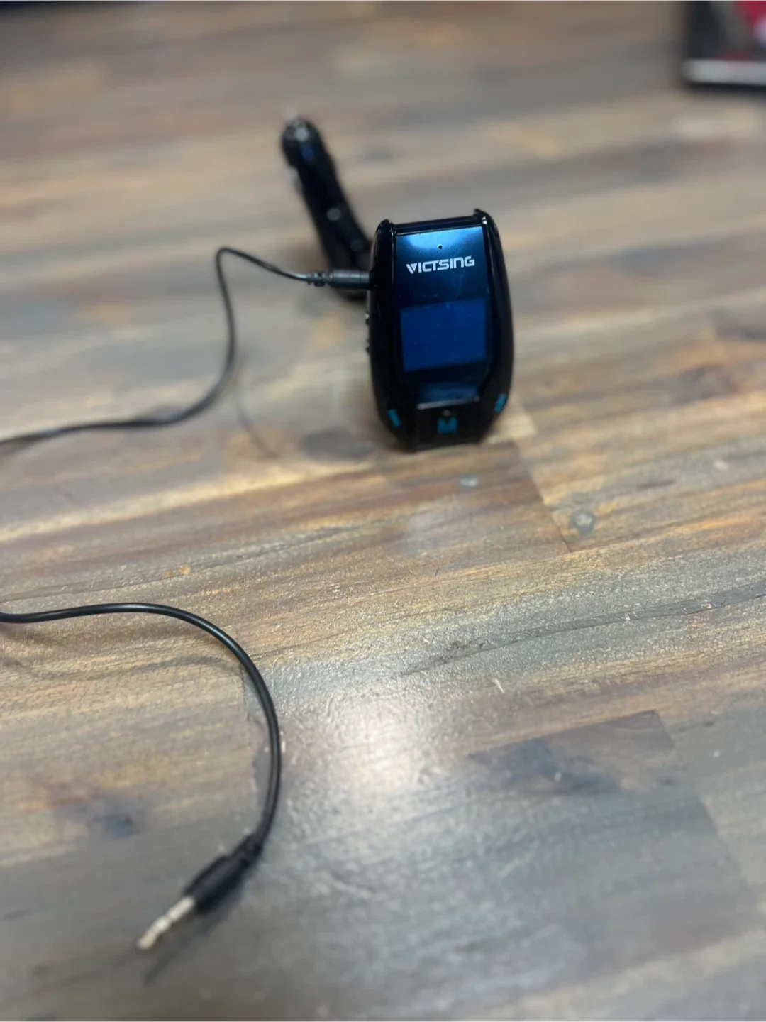 VicTsing Bluetooth FM Transmitter Car Kit image indicator(5)