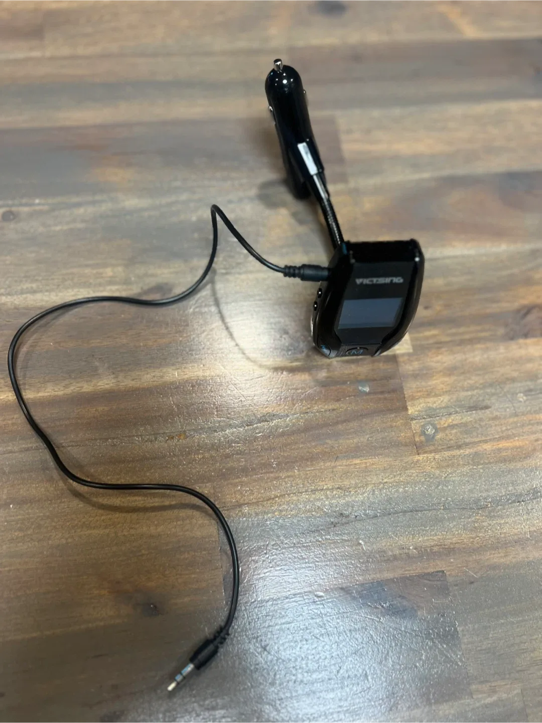 VicTsing Bluetooth FM Transmitter Car Kit image indicator(9)