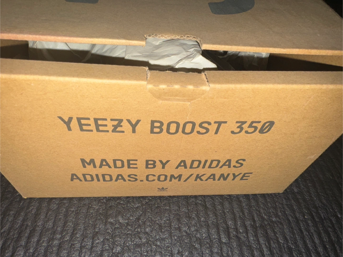 Adidas Yeezy Boost 350 Box - photo 2