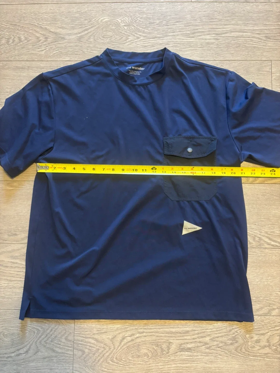 and Wander T-shirt - Size 2 image indicator(6)