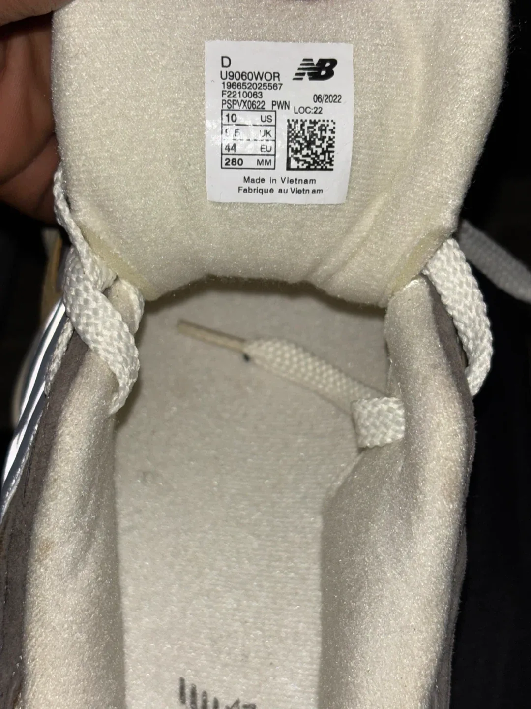 New Balance 9060 Sneakers, Size 10 US image indicator(5)